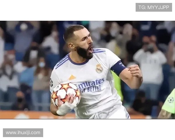 本泽马重返赛场展现王者风范引发球迷热议与期待