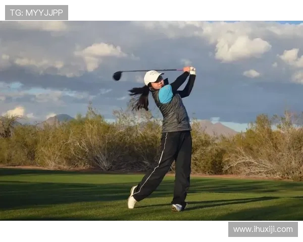 李静谈足球人生：从青涩少年到职业球员的成长之路