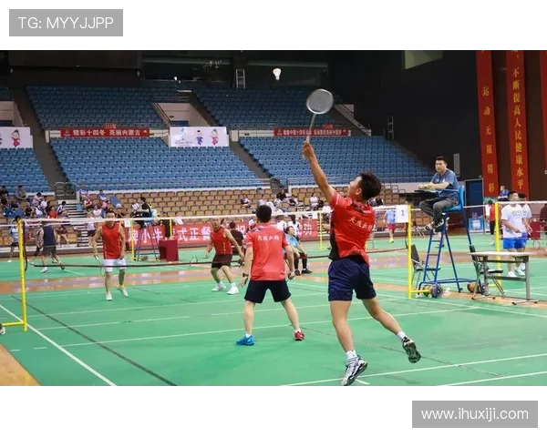 杨伟独家分享羽毛球技巧与训练心得助你提升竞技水平